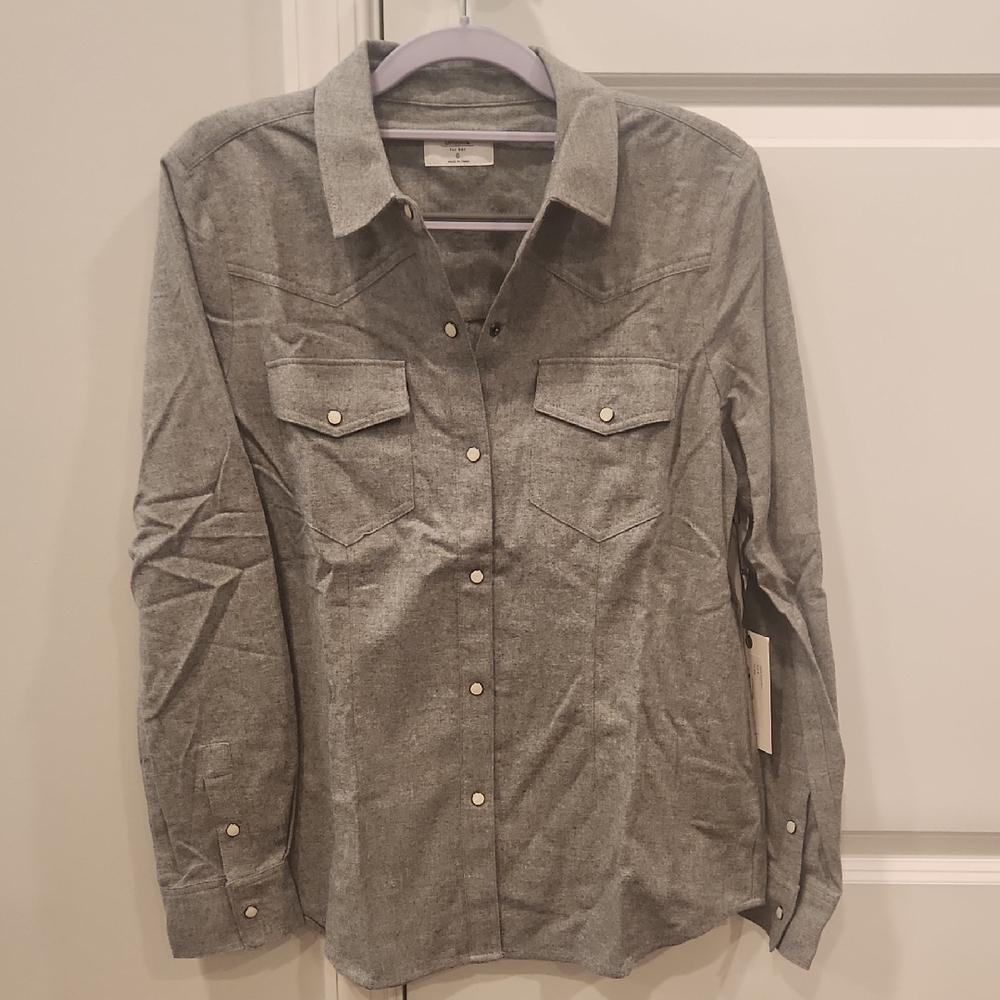 UNTUCKit Women's Gray Casual Button Down Shirt Classic Collar